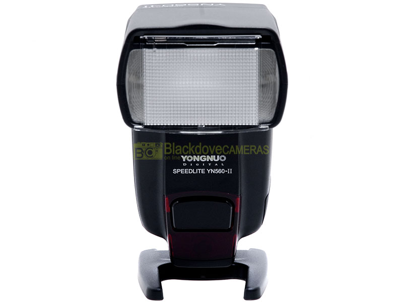 “Flash universale Yongnuo YN-560 II wireless N° guida 44 (ISO100, 35mm).”