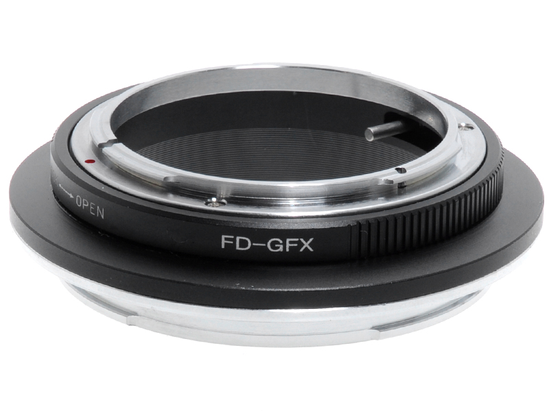 Anello adapter per montare ottiche Mamiya 645 su corpi Fuji GFX Adattatore. Anello adapter per montare ottiche Mamiya 645 su corpi Fuji GFX Adattatore.