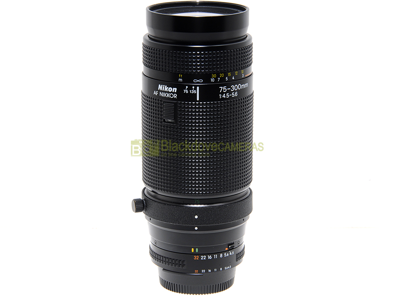 Nikon AF obiettivo zoom 75/300mm. f4,5-5,6 Macro