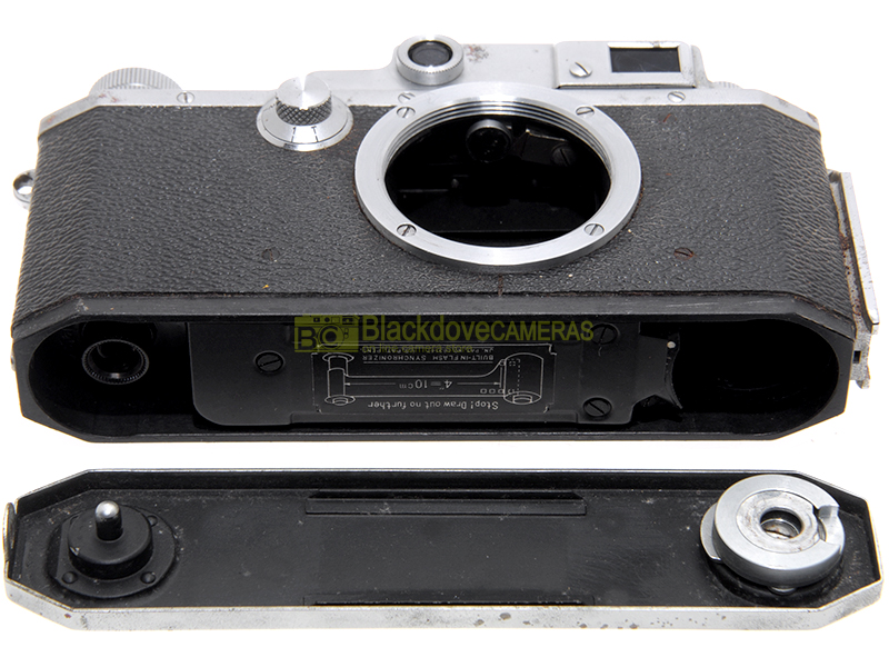 “Canon IV S, fotocamera a pellicola con telemetro, innesto a vite 39mm. Screw M39.”