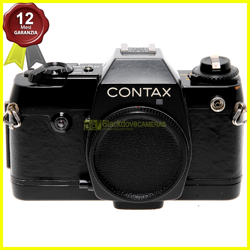Contax 137 MD Quartz. Fotocamera reflex a pellicola. Macchina fotografica 35mm.