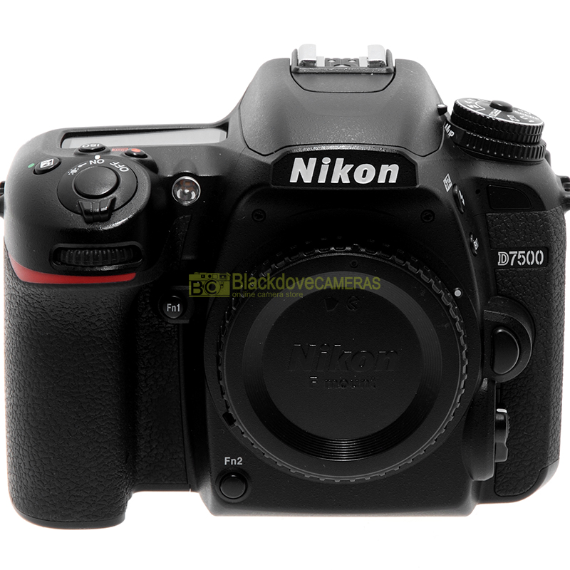 Nikon D7500