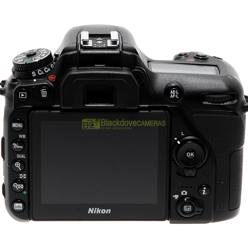 Nikon D7500