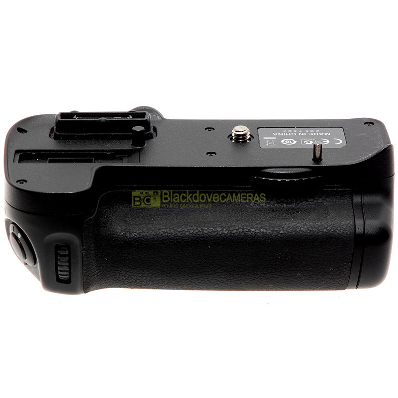 Nikon MB-D11