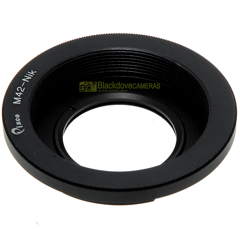 Anello adapter per obiettivi a vite M42 su fotocamere Nikon. Adattatore