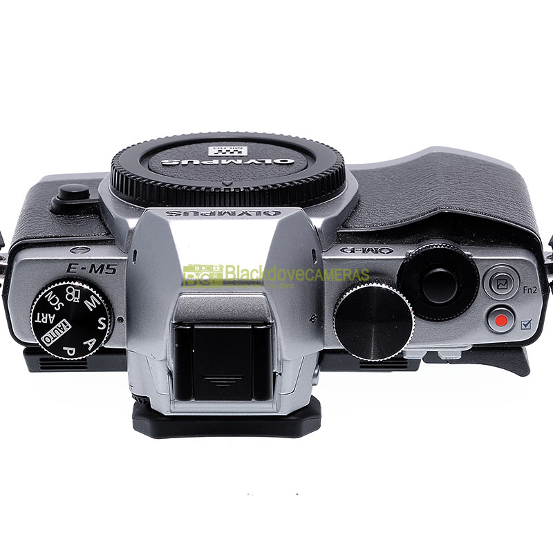 Olympus OM-D E-M5 body