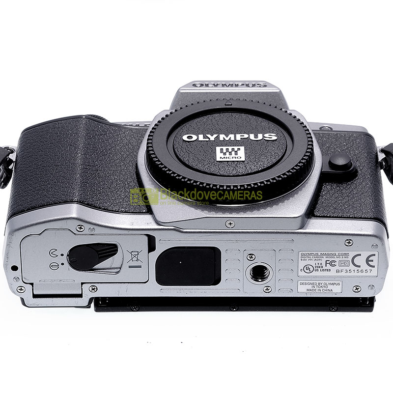Olympus OM-D E-M5 body