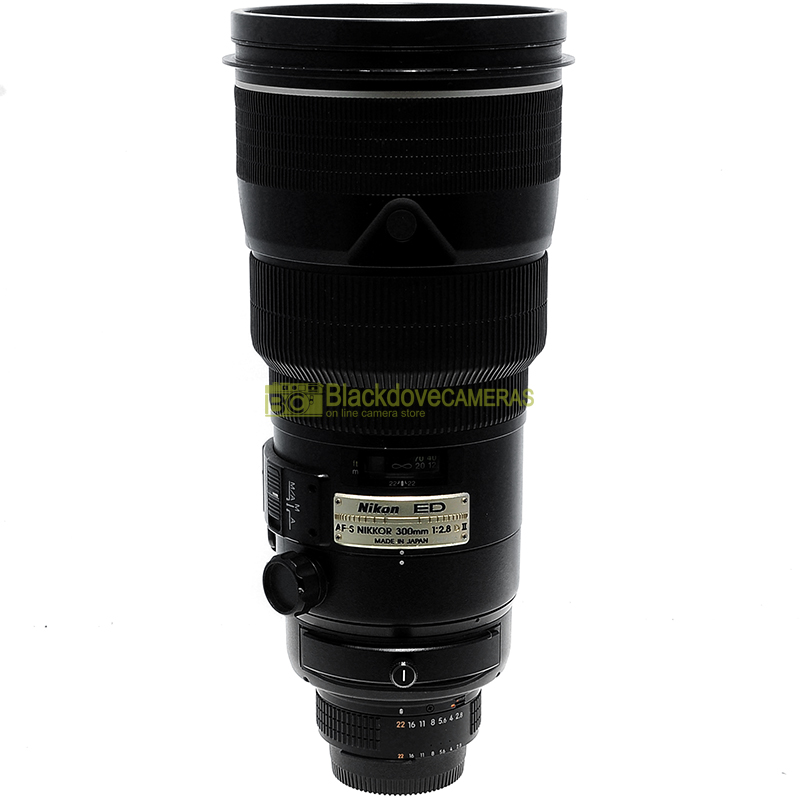 Nikon AF Nikkor 300mm. f2,8 ED Tele obiettivo Full Frame per fotocamere DX e FX
