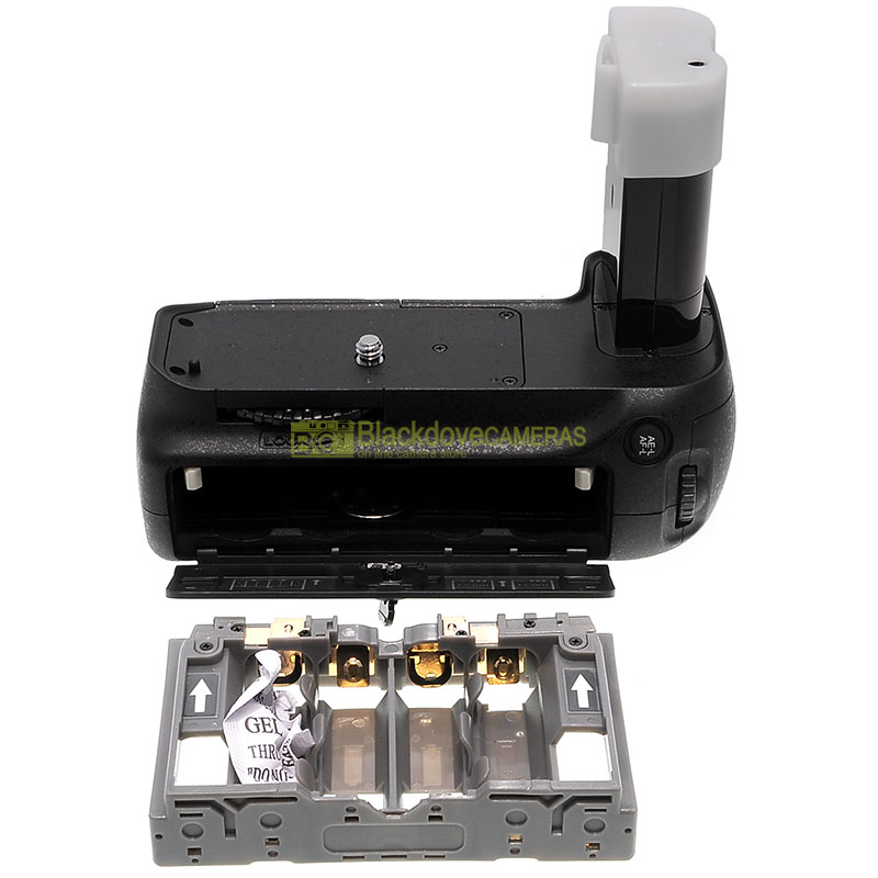 Impugnatura verticale compatibile per Nikon D80 e D90. Come MB-D80. Battery grip