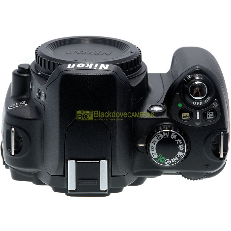 “Nikon D40”