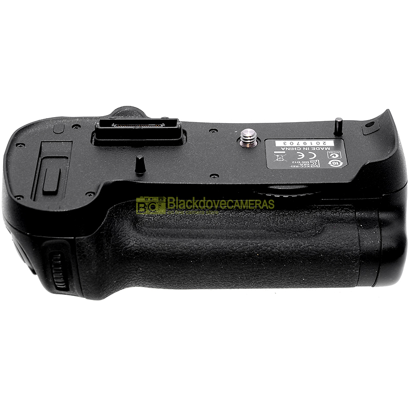 Nikon MB-D12
