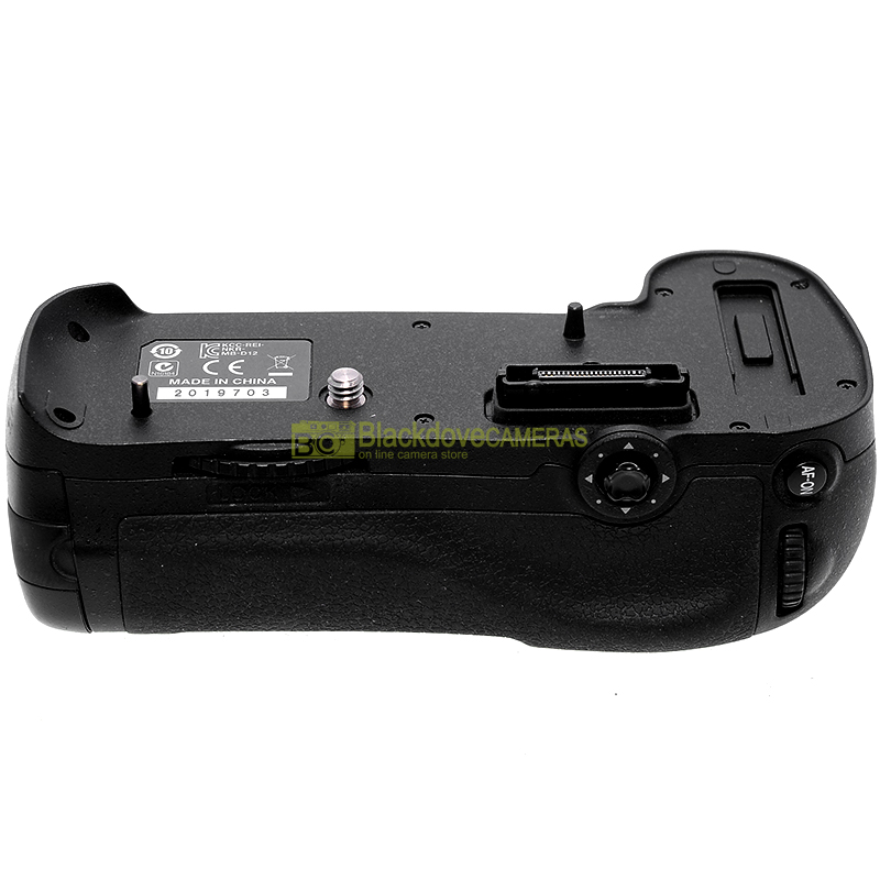 Nikon MB-D12