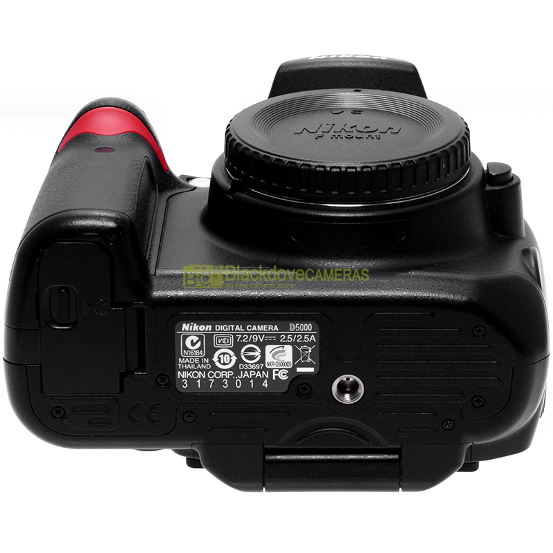 Nikon D5000 body