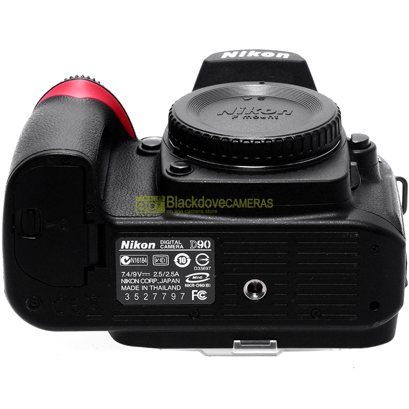 Nikon D90