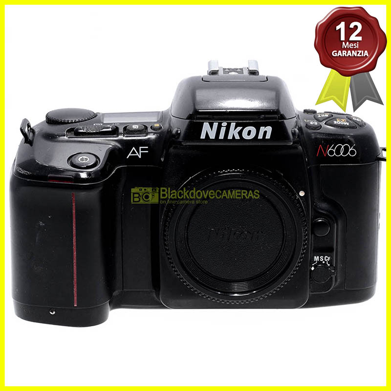 Nikon N6006 (F-601) fotocamera reflex autofocus a pellicola usata. F601 body. 