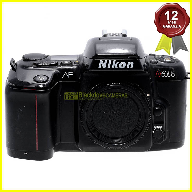 Nikon N6006 (F-601) fotocamera reflex autofocus a pellicola usata. F601 body.