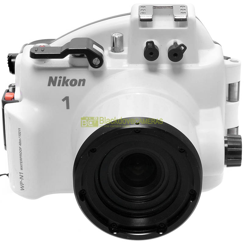 Fotocamera Nikon 1 J1 + 10/30mm con custodia subacquea 40m. WP-N1 per J1 e J2