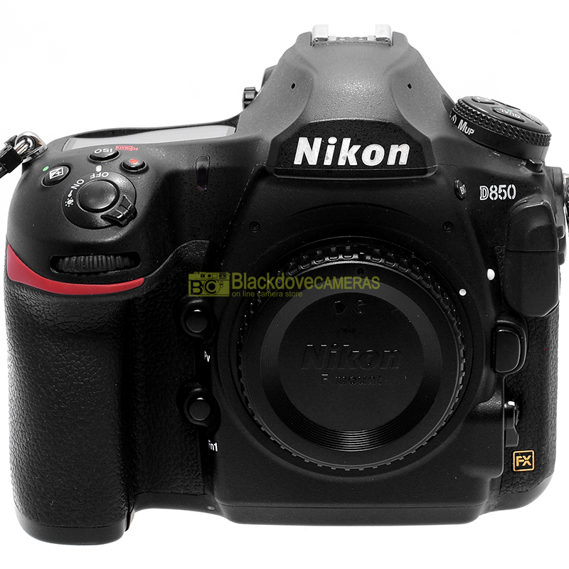 “Nikon D850”