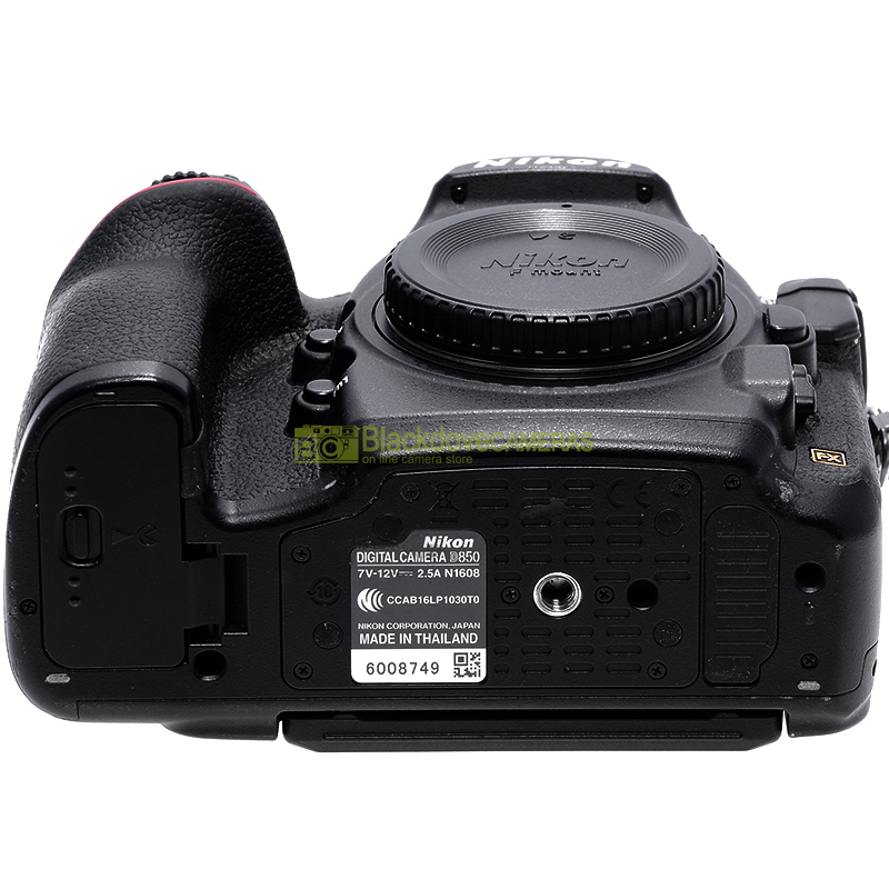 “Nikon D850”