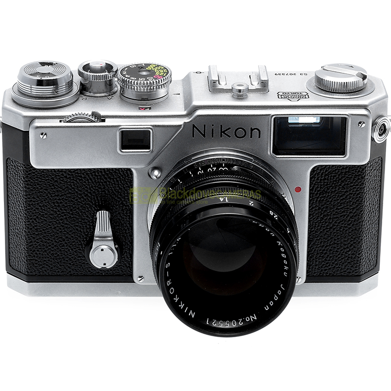 Nikon S3 Year 2000 Limited Edition con Nippon-Kogaku Nikkor-S 50mm f1,4.