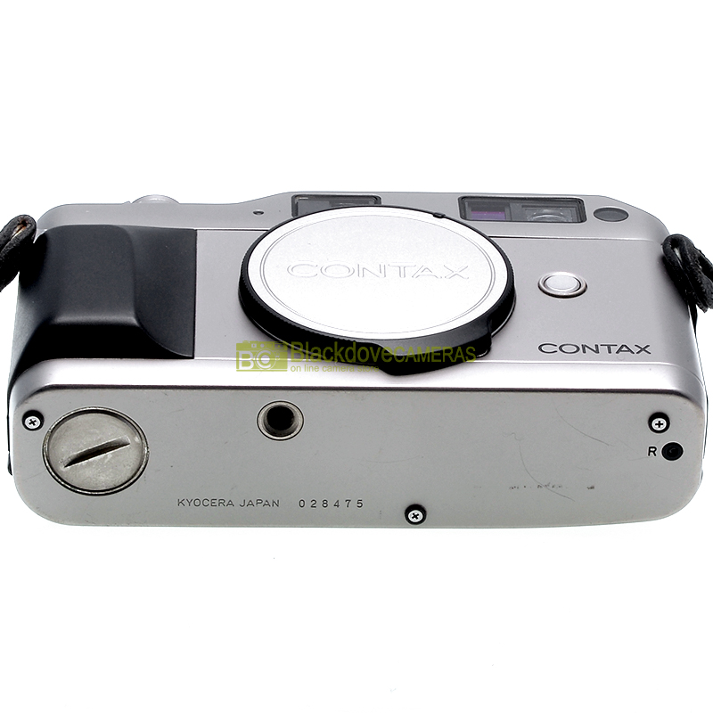 Contax 137 MD Quartz. Fotocamera reflex a pellicola. Macchina fotografica 35mm.