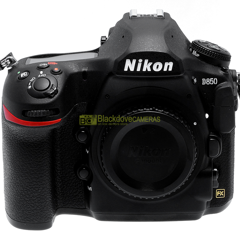 “Nikon D850”