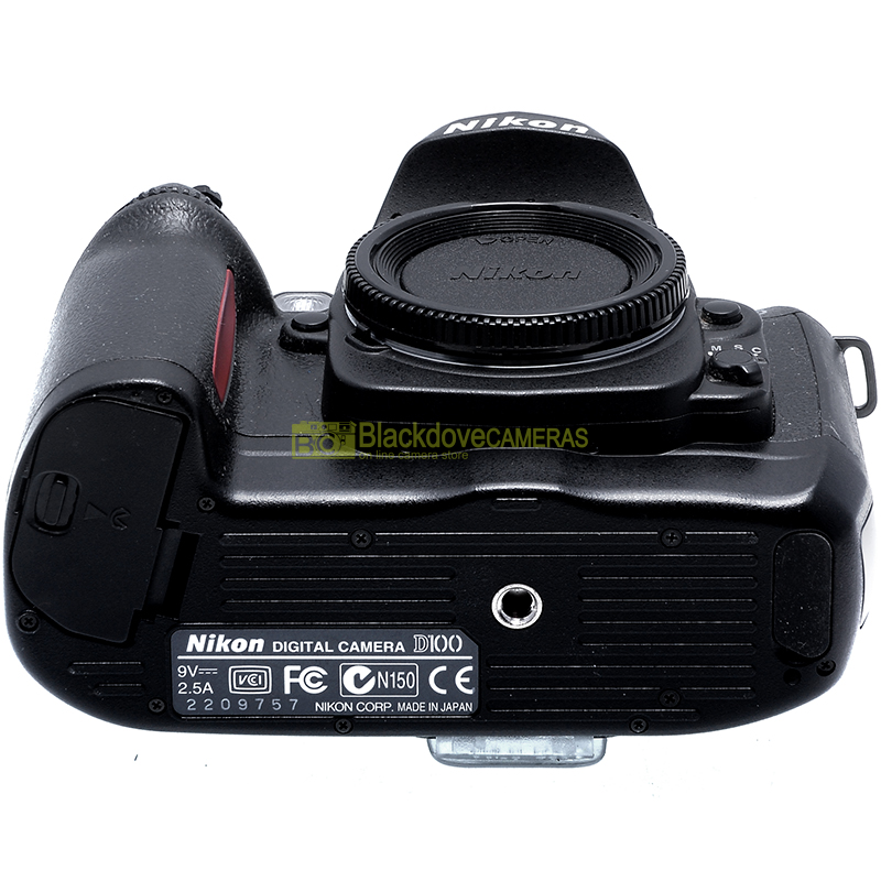 Nikon D100