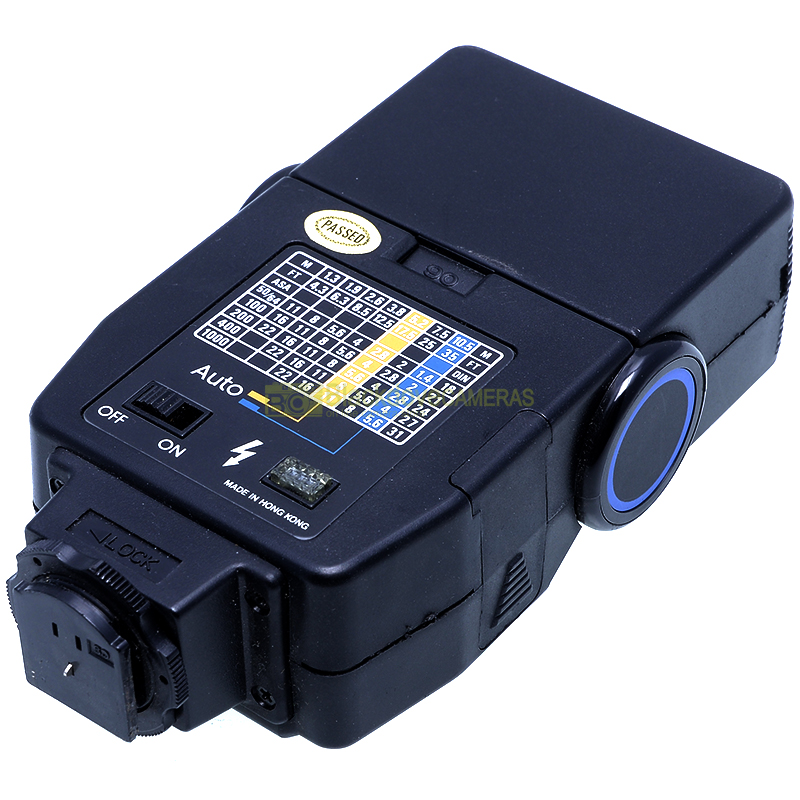 “Flash universale Quantaray QB-350A per fotocamere con contatto caldo o sincro”