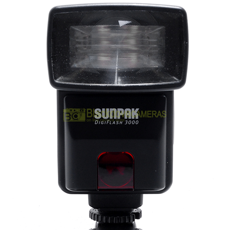“Nikon flash Sunpak Digiflash 3000 TTL con reflex digitali. N° guida 28 a 100 ISO”