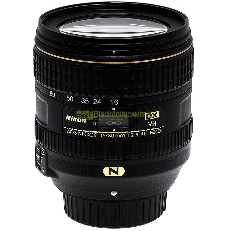 Nikon AF-S Nikkor 16/80mm f2,8-4 E VR ED DX obiettivo zoom per reflex digitali.