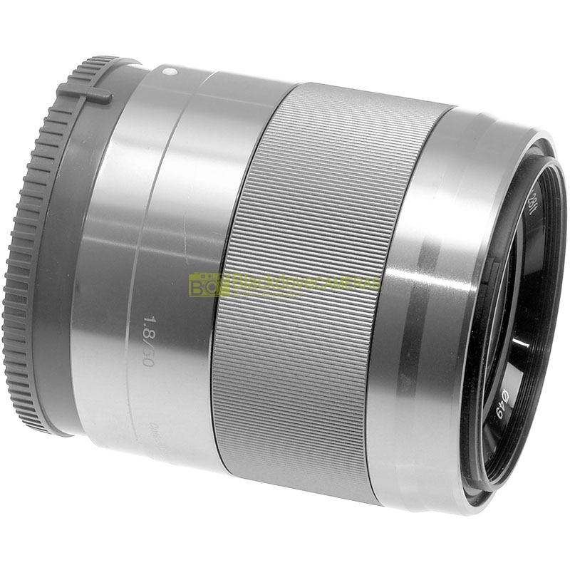 Sony FE 50mm. f1,8 O.S.S. Silver obiettivo per fotocamere Sony E-Mount APS-C
