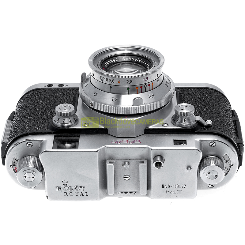 Robot Royal Mod. III con Schneider Xenon 40mm f1,9