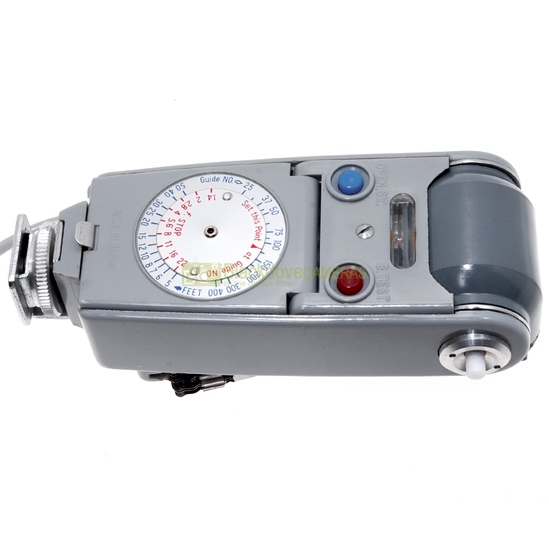 Soligor BL DeLuxe. Flash d'epoca a bulbo per fotocamere vintage con presa sincro