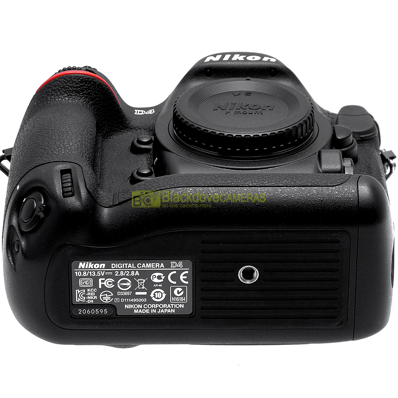“Nikon D4”