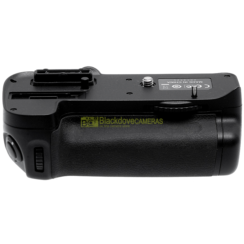 Nikon MB-D11
