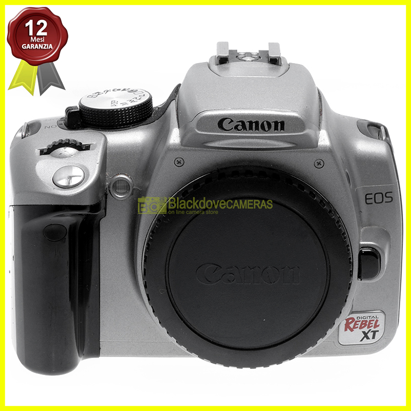 Fotocamera digitale Canon EOS Rebel (EOS 350D). Macchina fotografica. Reflex.