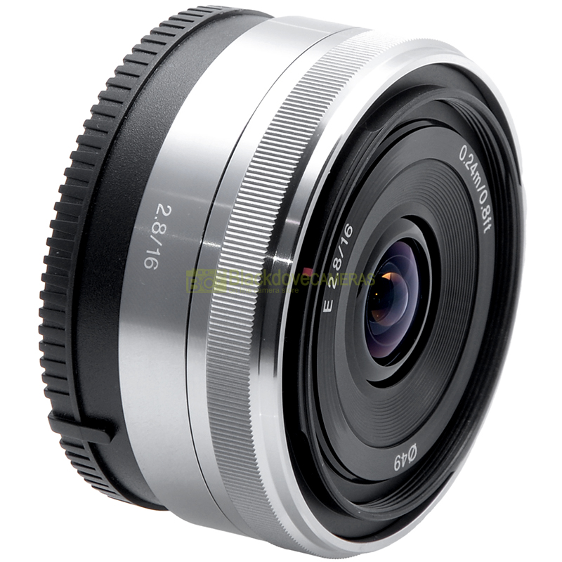 Sony E 16mm f2,8 Silver obiettivograndangolare per fotocamere Sony E-Mount APS-C