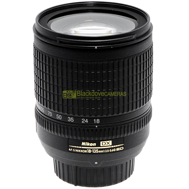 Nikon AF-S zoom Nikkor 18/135mm. f3,5-5,6 G