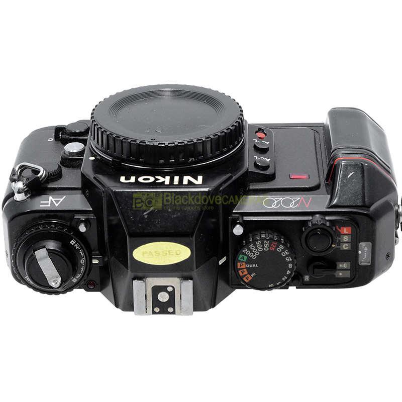Nikon F501