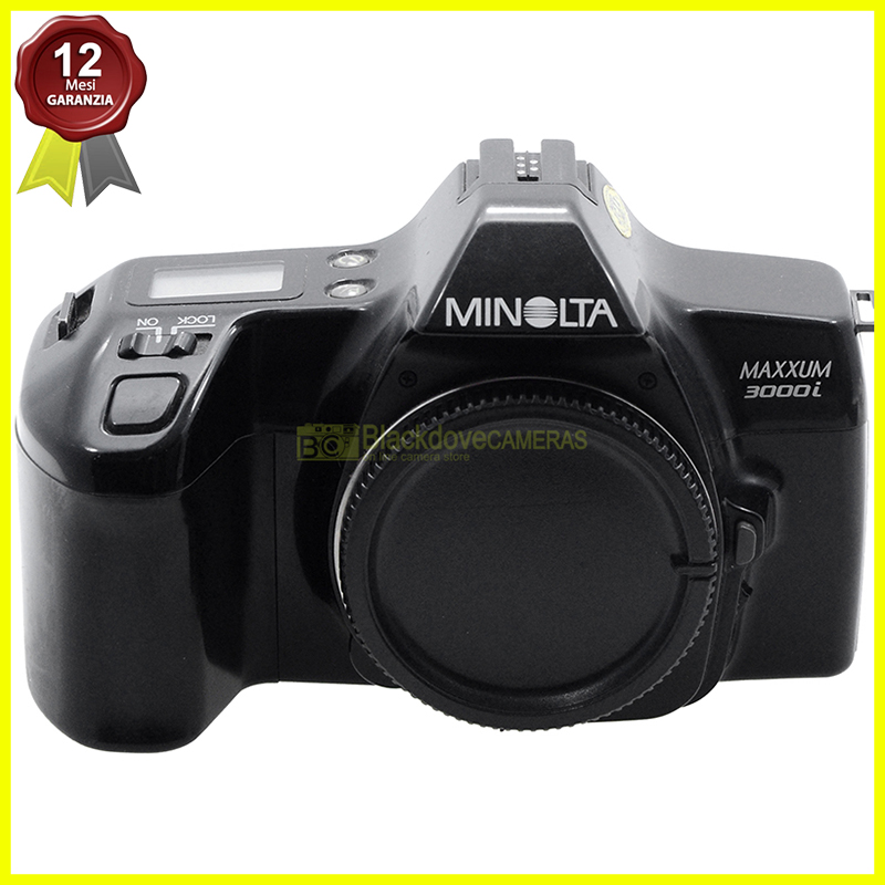 Minolta Maxxum (Dynax) 3000si black AF. Fotocamera reflex autofocus a pellicola.