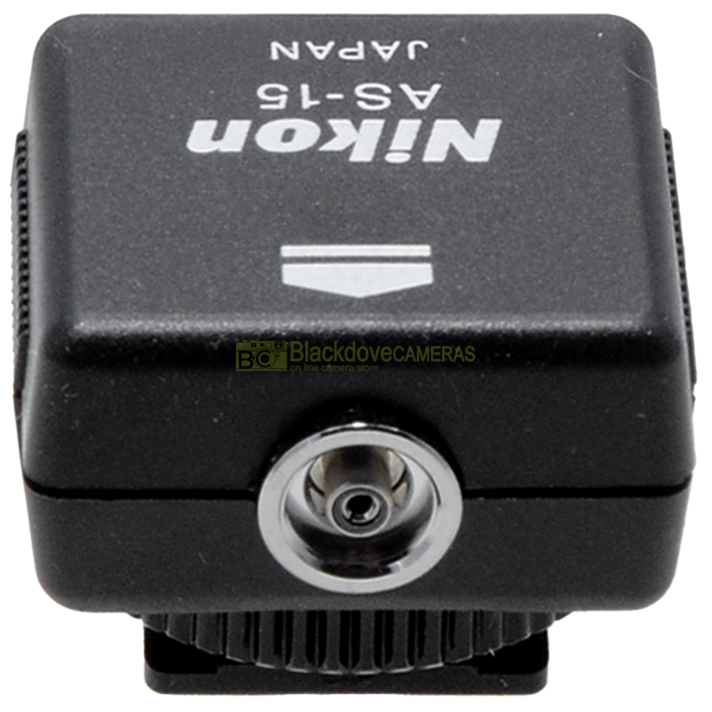 Nikon AS-15 Adattatore Flash, input contatto caldo, output presa PC sincro.