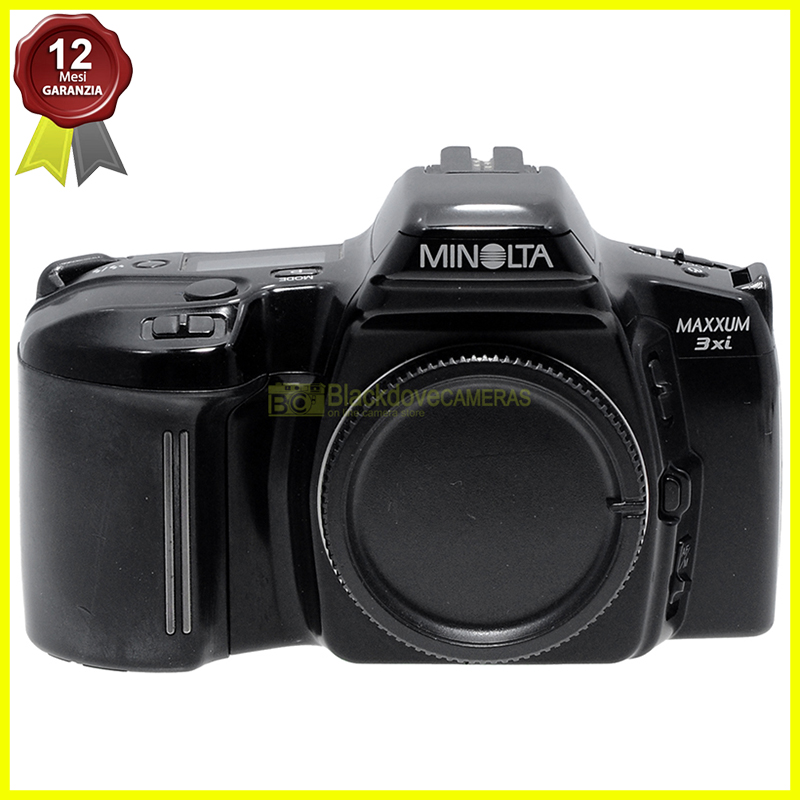 Minolta Maxxum 3xi body (Dynax 3xi). Fotocamera reflex analogica autofocus.