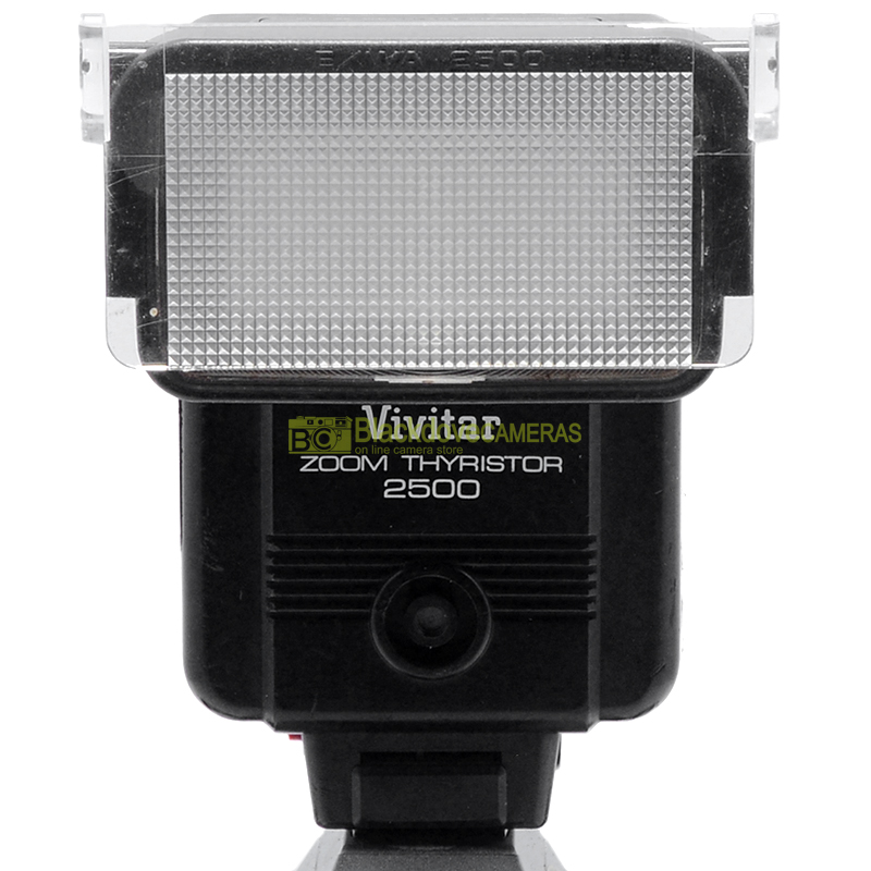 “Flash universale Vivitar Zoom Thrystor 2500 Automatico e manuale per analogiche”