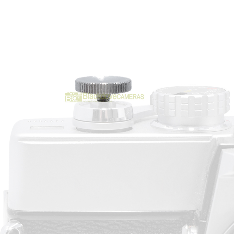 Pulsante soft touch per fotocamere a pellicola con innesto a vite universale.