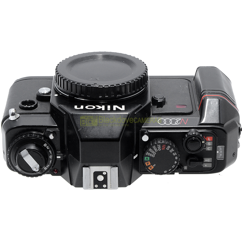 Nikon N2000