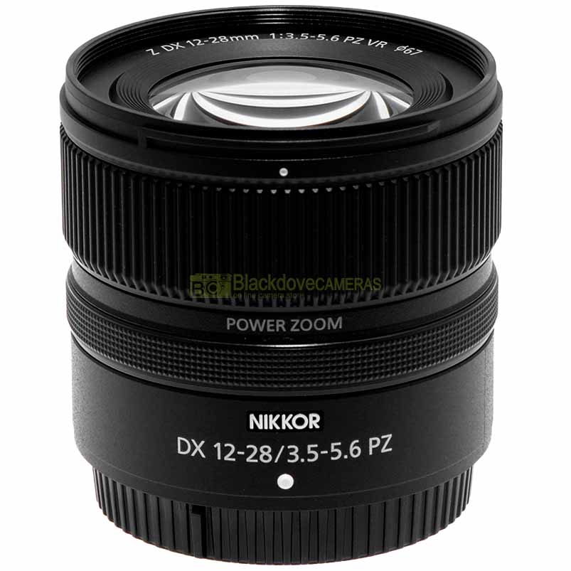 “Nikon Z Nikkor 12/28mm f3,5-5,6 PZ VR DX obiettivo per fotocamere mirrorless.”