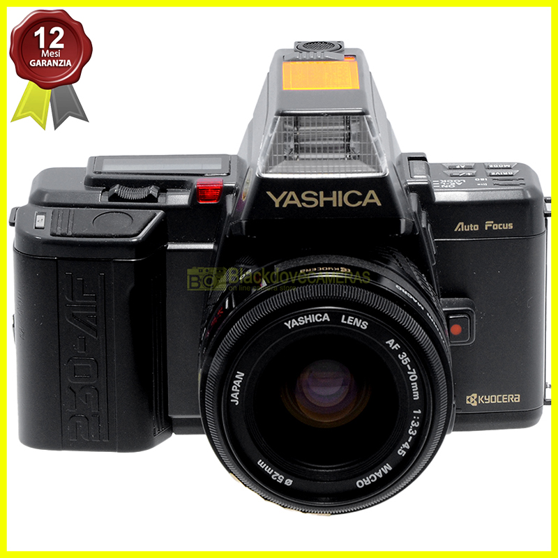 Yashica 230 AF con zoom 35/70mm. e flash CS-110AF Fotocamera reflex a pellicola