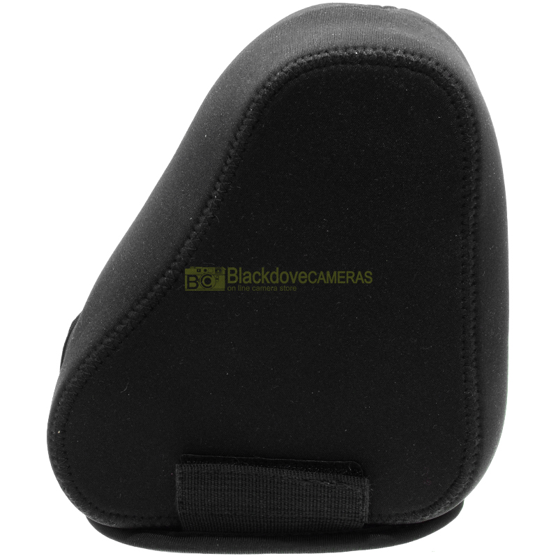 Custodia in neoprene X-Source per fotocamere. cm. 8x14 profondità cm. 16.