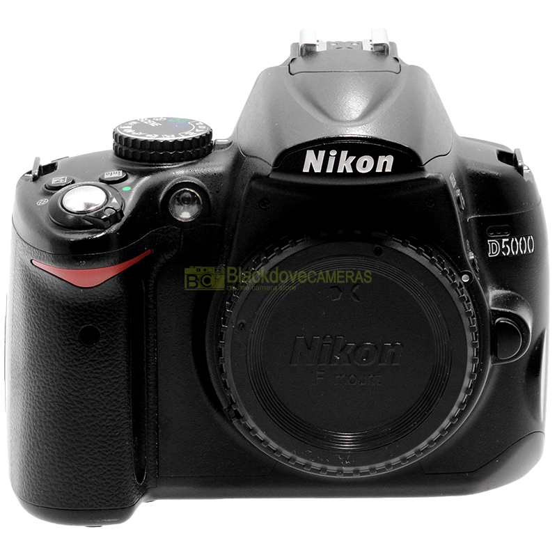 Nikon D5000