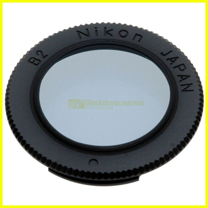 Filtro Nikon B2 Azzurro, innesto a baionetta B39 per montaggio posteriore.